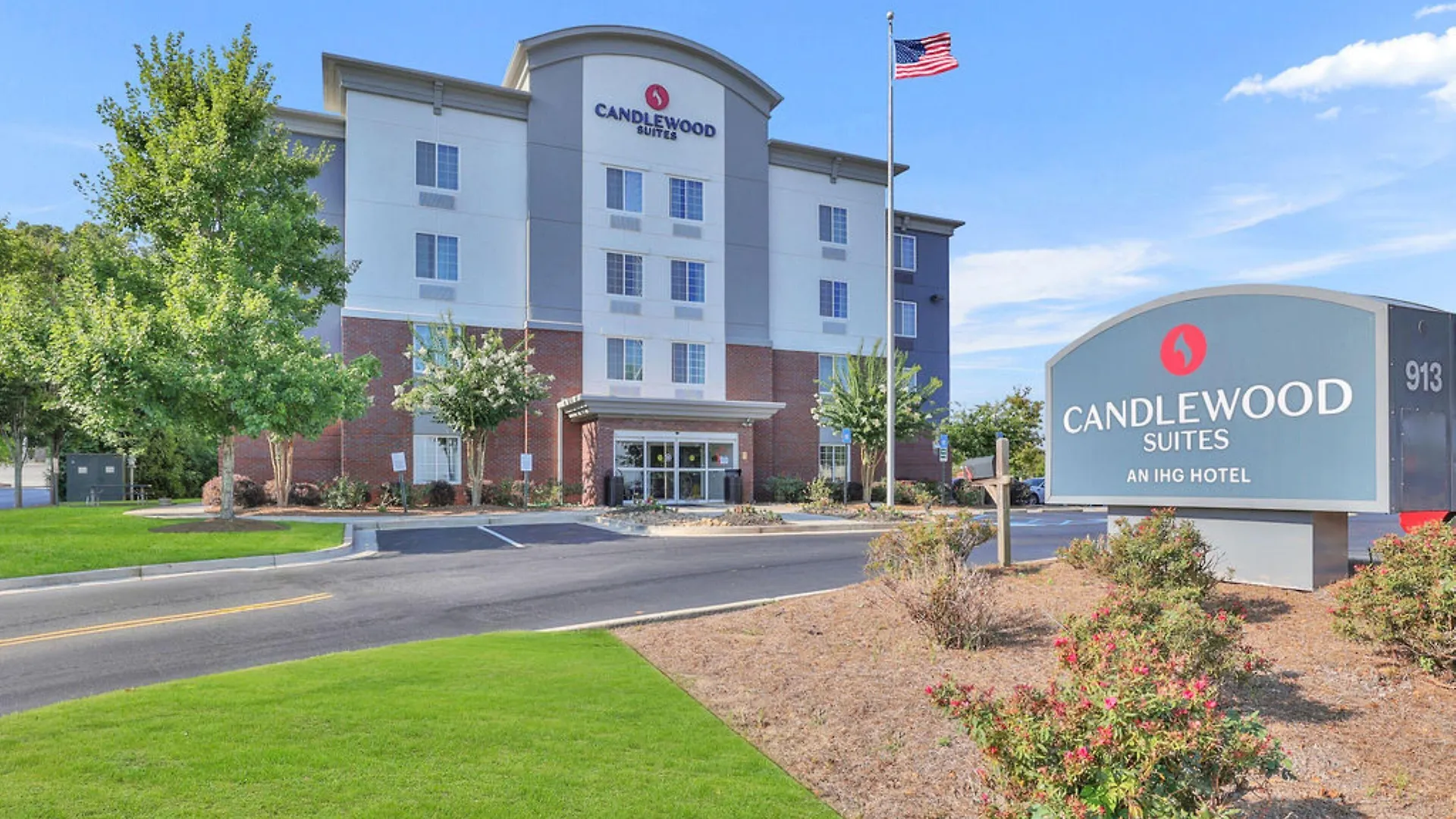 Where to Stay in Atlanta Metro: 6 Best Central Hotels